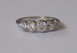 A lady's 18ct white gold engagement/dress ring set 5 diamonds (approx 1.65ct)