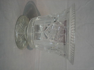 A glass trumpet shaped flower vase 8"