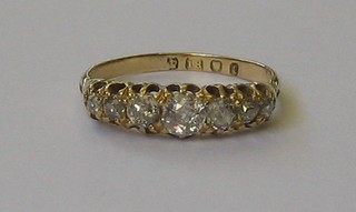 A lady's 18ct gold 5 stone dress ring