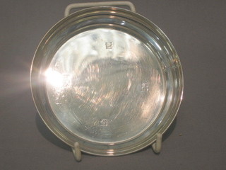 A modern silver circular dish by Mappin & Webb 4 1/2"