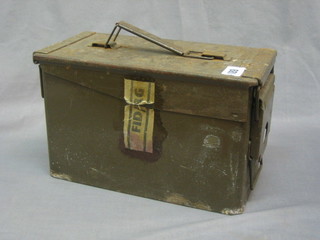 4 modern metal ammunition boxes for 600 blank 303 cartridges and 800 5.56mm blank cartridges