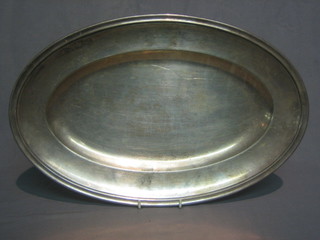 An oval silver plated meat platter 17"
