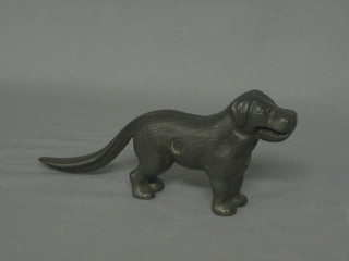 A pair of cast metal nut crackers in the form of a Labrador 9"