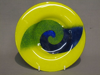 A 20th Century New Zealand designer Art Glass plate 9"