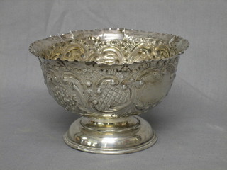 An Edwardian embossed silver pedestal bowl Birmingham 1903 (tears and dents) 2 ozs