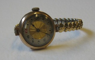A lady's 9ct gold wristwatch