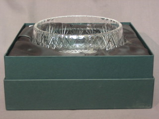 A circular cut glass fruit bowl engraved Wentworth 7"