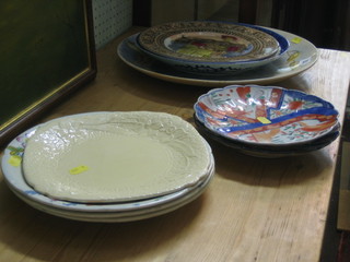 A pottery charger with floral decoration 15", 2 Imari plates and other decorative plates