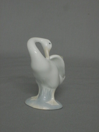 A Lladro figure of a standing goose 5"