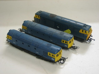 A Horny OO gauge British Railways double headed diesel locomotive together with 2 Lima ditto