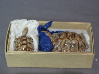 2 Wade figures of tortoises, boxed