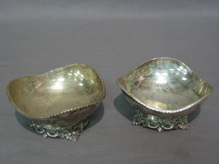 A pair of Eastern circular silver salts 6 ozs