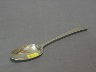 A George III silver Old English pattern table spoon, London 1784 2 ozs
