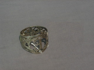 A Victorian pierced Scots silver napkin ring monogrammed E Edinburgh