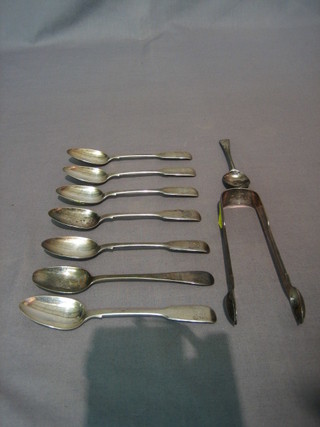 6 various Victorian silver fiddle pattern teaspoons, 2 Georgian Old English pattern silver teaspoons and a pair of silver sugar tongs, 7 ozs