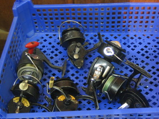 2 Intrepid Deluxe multiplying fishing reels, an Intrepid  do. and 3 other multiplying fishing reels (6)