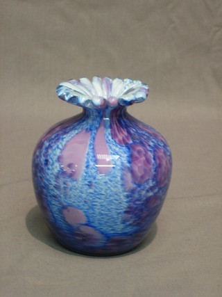A Guernsey Art Glass globular shaped vase 4"