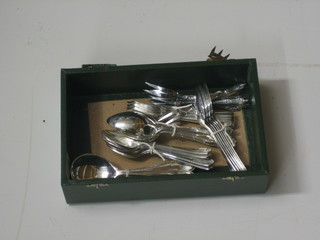 A quantity of silver plated teaspoons, pastry forks etc