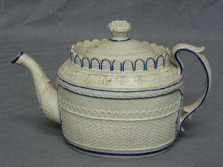 A 19th Century oval white glazed stoneware Staffordshire teapot (finial f) 5"