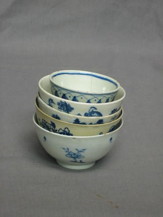 5 various 18th/19th Century blue and white porcelain tea bowls (all f)