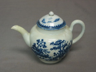 An 18th Century Worcester style blue and white cylindrical teapot decorated a garden scene with with associated lid 3"