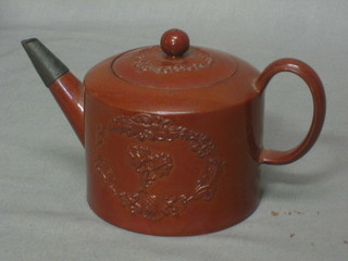 A 19th Century cylindrical brown glazed Davenport teapot (spout f and r, lid cracked) 3"