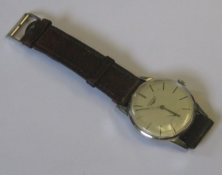 A gentleman's Longines wristwatch contained in a chromium plated case