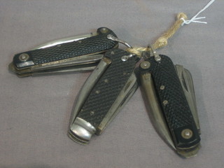 3 military style folding Jack knives