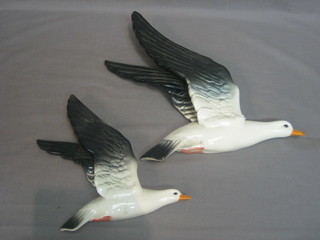 A flight of 2 Beswick seagulls, reverse marked Beswick 92283