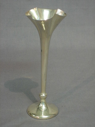 An Edwardian silver trumpet shaped specimen vase, Birmingham 1902, 6 1/2"
