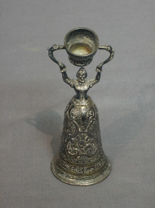 A white metal wager cup 4"