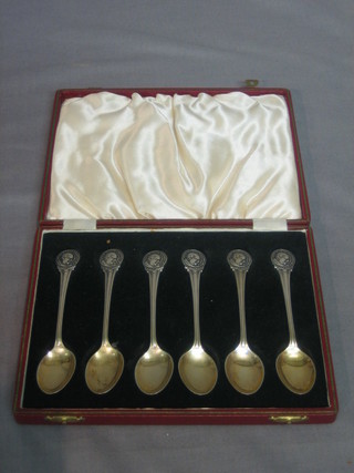 A set of 6 silver coffee spoons, the heads decorated a bust of Right Honourable Winston Churchill Prime Minister, Sheffield 1946, 3 ozs, cased