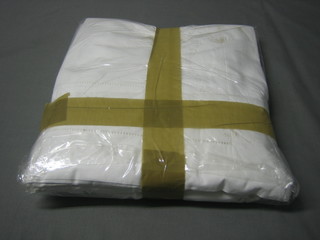4 Super King cotton pillow cases and 2 square pillow cases