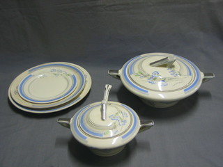 A 23 piece Napoleon Ware Soho Pottery pattern dinner service comprising 2 9" soup tureens and covers (1f), 9 10" dinner plates (5 chipped and cracked), 4 9" side plates (2 f), 4 7" tea plates (2 cracked), a 6" sauce boat (cracked), 2 7" sauce tureens and covers (1f) and a ladle