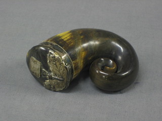 A Victorian horn snuff mull with silver decoration 3"