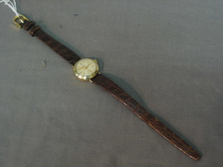 A lady's Tudor wristwatch contained in a 9ct gold case