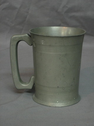 A Victorian pewter pint tankard, the base marked Windsor Castle, Sutton