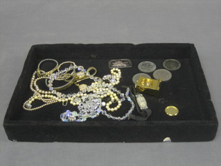 A silver 1 oz ingot, together with a 1977 Jubilee crown, 3 Charles & Diana crowns and a small collection of costume jewellery