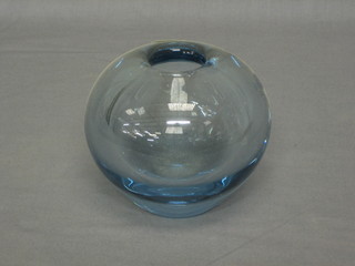A Swedish Holmegaard Art Glass vase, the base marked 1958, 5"