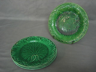 3 Wedgwood green leaf shaped plates 8" (2 cracked) and 1 other green leaf plate (chipped)