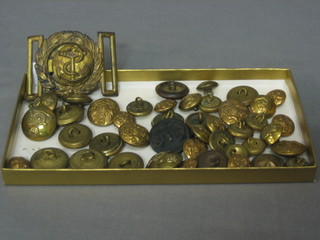 A collection of military buttons mostly Royal Artillery and General Service Corps together with a Naval buckle