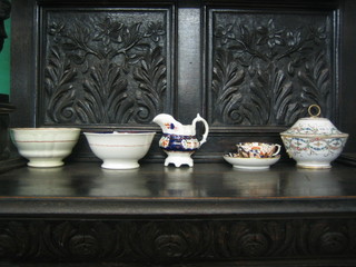 A Victorian Derby style sugar bowl and 1 other 7", a do. cream jug, do. cup and saucer and 1 other (f)