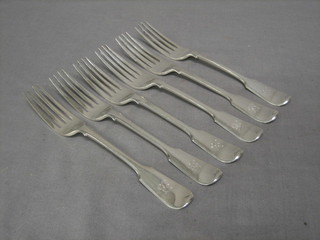 6 Victorian fiddle pattern pudding forks, London 1884, 10 ozs