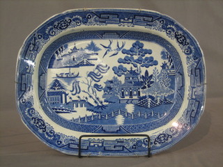 A 19th Century oval blue and white Willow pattern meat plate 15"