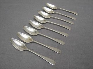 A set of 8 silver Old English patterned grapefruit spoons, Sheffield 1920, 6 ozs