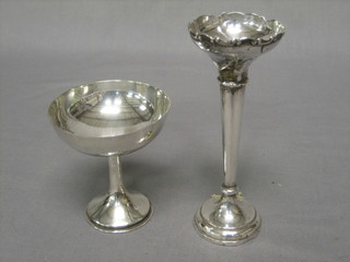 A silver saucer shaped goblet, London 1927 together with a silver specimen vase