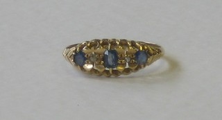 A Victorian 18ct gold dress ring set sapphires and diamonds