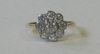 An 18ct yellow gold cluster dress ring set diamonds approx 1ct
