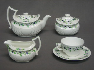 A 19th Century Wedgwood 11 piece tea service comprising teapot, lidded sucrier, cream jug, 4 cups and 4 saucers