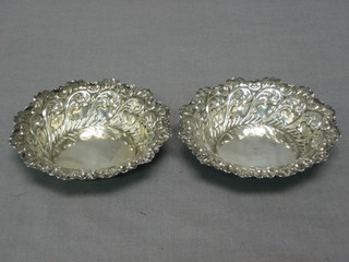 A pair of Victorian circular embossed silver dishes Sheffield 1894, 2 ozs